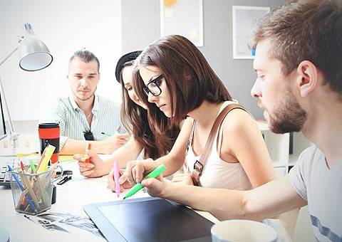目前，還有很多的營銷策劃企業(yè)